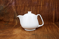 Заварочный чайник с крышкой из костяного фарфора 625 мл