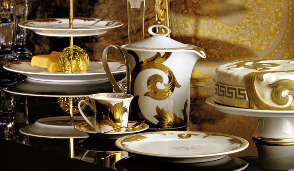 Посуда декора Арабески Голд от Rosenthal Versace.