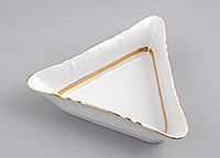 Салатник треугольный фарфоровый 25 см