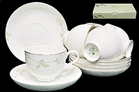 Набор чайных чашек с блюдцами из костяного фарфора (Набор чайных пар или шапо)