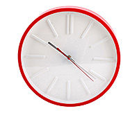 Часы настенные из пластика 35,5х5 см