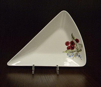 Блюдо треугольное сервировочное фарфоровое S (Треугольник)