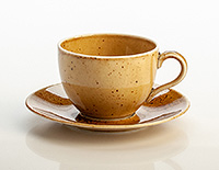 Чайная чашка с блюдцем фарфоровая низкая (Шапо чайное или пара) 150 мл